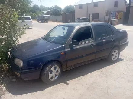 Volkswagen Vento 1992 года за 900 000 тг. в Тараз – фото 8