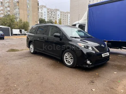 Toyota Sienna 2012 года за 7 500 000 тг. в Уральск – фото 2