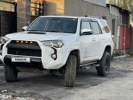 Toyota 4Runner 2019 года за 22 000 000 тг. в Алматы – фото 4