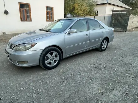 Toyota Camry 2004 года за 4 000 000 тг. в Шиели – фото 12