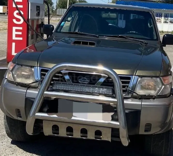 Nissan Patrol, 1999