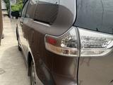 Toyota Sienna 2013 года за 12 000 000 тг. в Актобе – фото 2