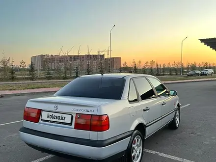 Volkswagen Passat 1994 года за 2 350 000 тг. в Астана – фото 13