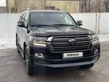 Toyota Land Cruiser 2018 года за 41 900 000 тг. в Караганда – фото 2
