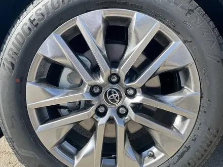 Toyota RAV4 Luxe+ 2025 года за 21 500 000 тг. в Актобе – фото 4