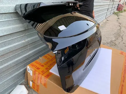 Кришка багажник Toyota Highlander 2019 за 540 000 тг. в Алматы – фото 3