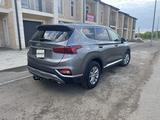 Hyundai Santa Fe 2018 года за 9 500 000 тг. в Уральск – фото 3