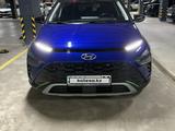 Hyundai Bayon 2022 годаүшін6 900 000 тг. в Караганда – фото 2