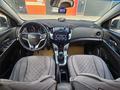 Chevrolet Cruze 2012 года за 3 200 000 тг. в Актобе – фото 13