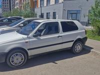 Volkswagen Golf 1994 годаfor1 100 000 тг. в Астана