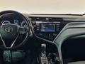 Toyota Camry 2018 годаүшін10 650 000 тг. в Алматы – фото 14
