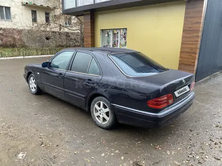 Mercedes-Benz E 230 1996 года за 2 000 000 тг. в Астана – фото 5