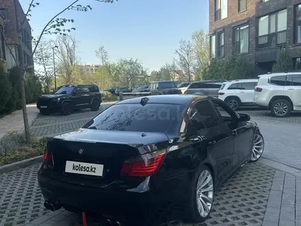 BMW 530 2005 года за 7 700 000 тг. в Алматы – фото 22