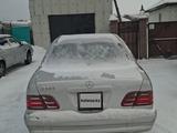 Mercedes-Benz E 320 1997 годаүшін4 400 000 тг. в Щучинск – фото 4