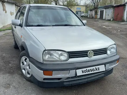 Volkswagen Golf 1996 годаүшін1 500 000 тг. в Караганда