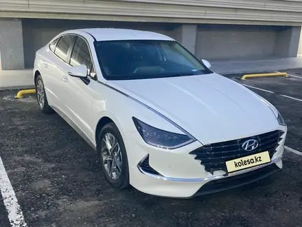 Hyundai Sonata 2020 года за 12 700 000 тг. в Астана – фото 2