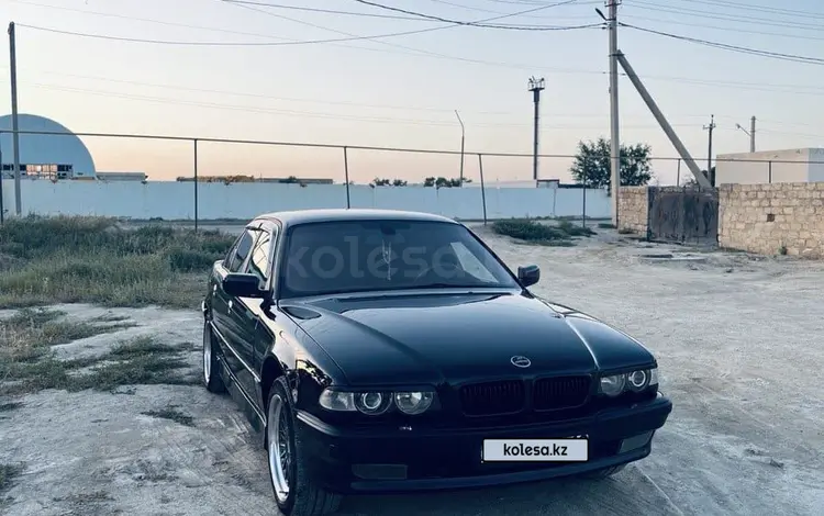 BMW 735 1999 годаүшін4 500 000 тг. в Актау