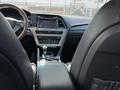 Hyundai Sonata 2016 годаfor6 900 000 тг. в Алматы – фото 12