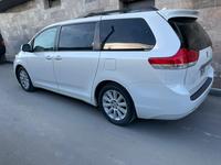 Toyota Sienna 2013 года за 15 000 000 тг. в Астана