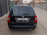Kia Carens 2007 годаүшін4 500 000 тг. в Алматы – фото 3
