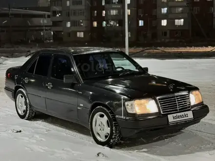 Mercedes-Benz E 280 1994 года за 2 550 000 тг. в Караганда – фото 3