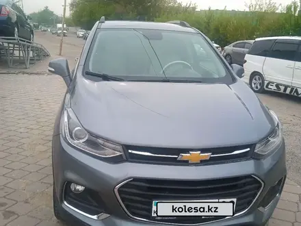 Chevrolet Tracker 2020 года за 6 850 000 тг. в Алматы – фото 3