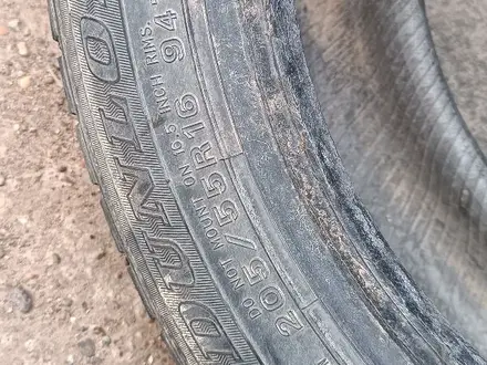 Шины резина покрышки Dunlop за 5 000 тг. в Уральск – фото 2