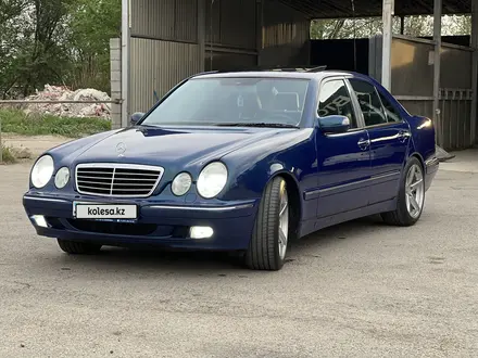 Mercedes-Benz E 320 2000 года за 6 400 000 тг. в Алматы – фото 4