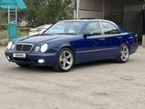 Mercedes-Benz E 320 2000 года за 6 400 000 тг. в Алматы – фото 2
