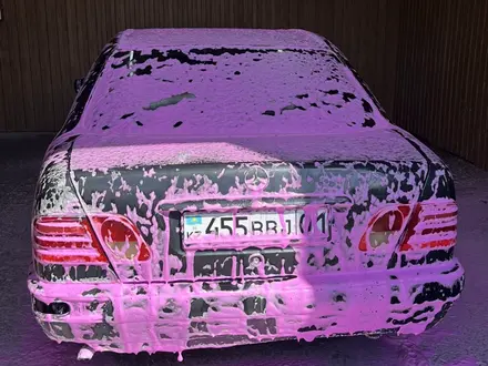Mercedes-Benz E 230 1995 года за 1 300 000 тг. в Караганда – фото 11