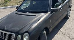 Mercedes-Benz E 230 1995 года за 1 300 000 тг. в Караганда