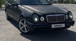 Mercedes-Benz E 230 1995 года за 1 300 000 тг. в Караганда – фото 2