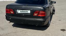 Mercedes-Benz E 230 1995 года за 1 300 000 тг. в Караганда – фото 5