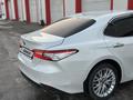 Toyota Camry 2019 года за 13 700 000 тг. в Алматы – фото 8