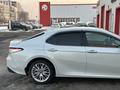 Toyota Camry 2019 года за 13 700 000 тг. в Алматы – фото 9