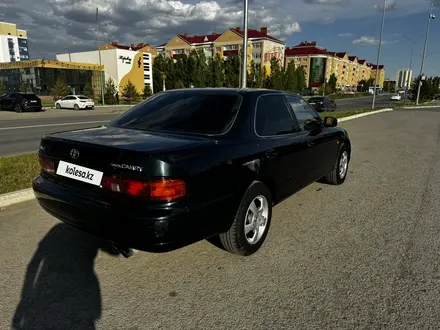 Toyota Camry 1994 года за 4 000 000 тг. в Актобе – фото 2