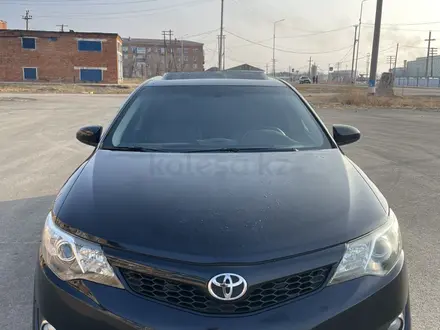 Toyota Camry 2013 года за 5 800 000 тг. в Атырау