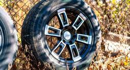 Комплект дисков с зимней резиной за 320 000 тг. в Алматы – фото 4