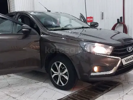 ВАЗ (Lada) Vesta 2020 года за 4 700 000 тг. в Актобе – фото 2