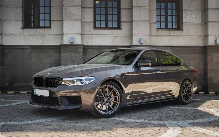 BMW M5 2018 года за 45 000 000 тг. в Алматы