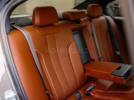 BMW M5 2018 года за 45 000 000 тг. в Алматы – фото 24