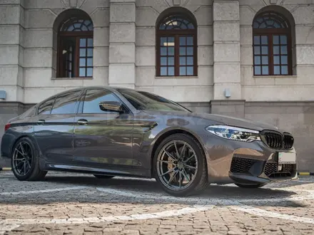 BMW M5 2018 года за 45 000 000 тг. в Алматы – фото 3