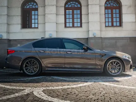 BMW M5 2018 года за 45 000 000 тг. в Алматы – фото 7