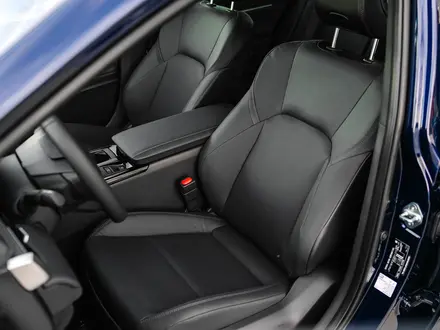 Toyota Camry Luxe 2026 года за 23 190 000 тг. в Астана – фото 7