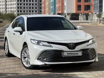 Toyota Camry 2021 года за 16 500 000 тг. в Актау