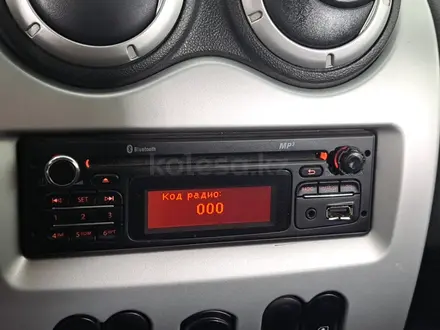 Renault Sandero Stepway 2014 года за 2 990 000 тг. в Астана – фото 25