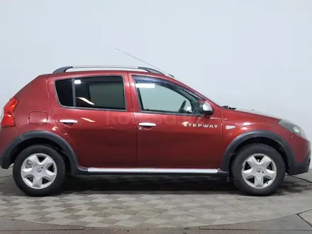 Renault Sandero Stepway 2014 года за 2 990 000 тг. в Астана – фото 4