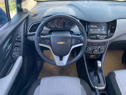 Chevrolet Tracker 2021 года за 7 770 000 тг. в Алматы – фото 11