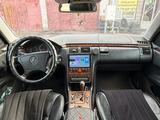 Mercedes-Benz E 55 AMG 1999 года за 5 000 000 тг. в Тараз – фото 4