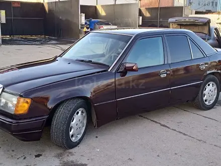 Mercedes-Benz E 200 1991 года за 1 250 000 тг. в Тараз – фото 16